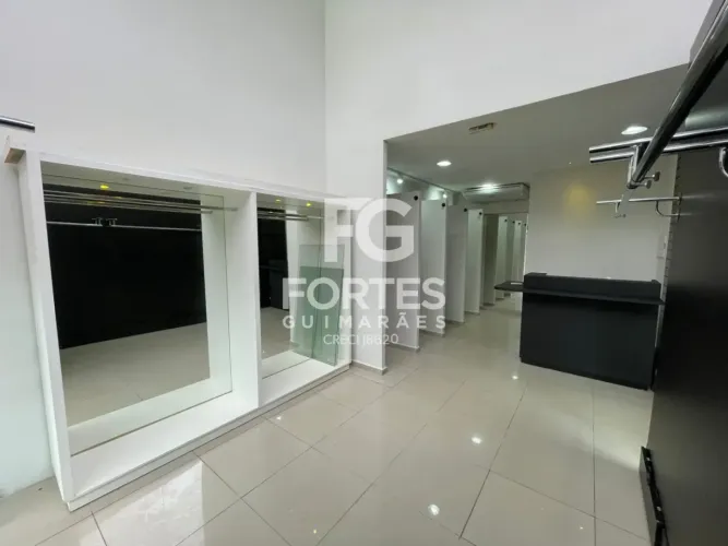 Sala comercial para locação com vitrine, com 50m² no Bairro Jardim São Luiz!