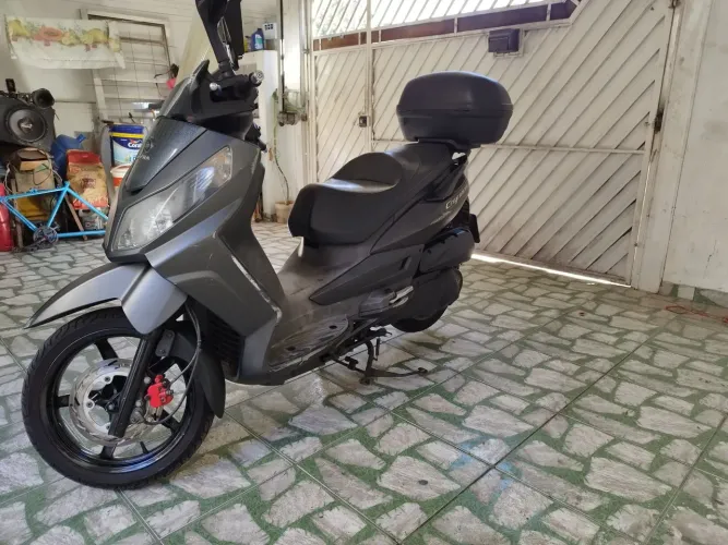Citycom 300i ano modelo 2013/2014 em dia