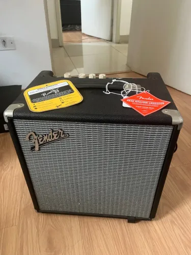 Amplificador Fender Rumble 25