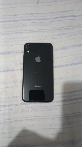 Vendo iPhone XR 64gb preto ótimo estado 80%