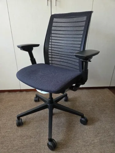 Cadeira Escritório Steelcase Think V2