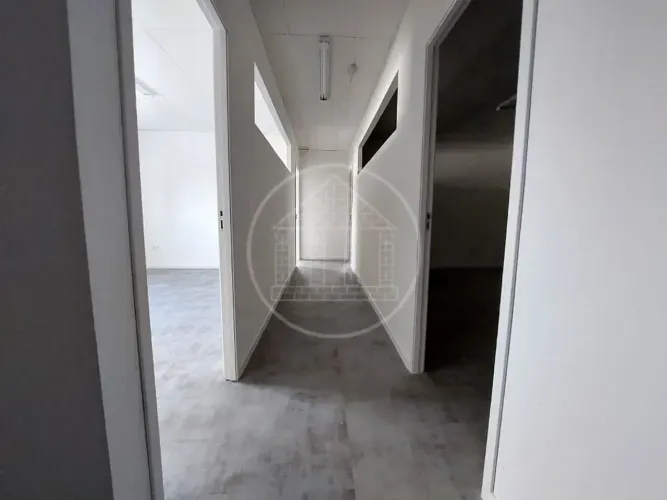 Sala para alugar com 19 m² no Jardim Beatriz