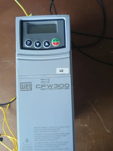Inversor WEG CFW300 para motor 3 CV NOVO - 220V Mono - Trifásico - Nunca Usado