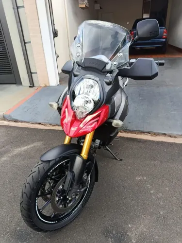V stron 1000