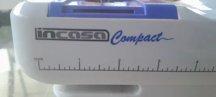 Maquina de costura portatil