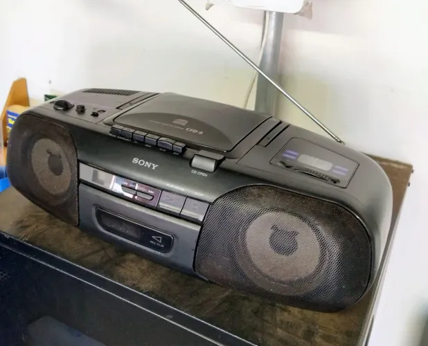 Vintage Sony Cfd-8 Cd Cassette Radio Boom Box