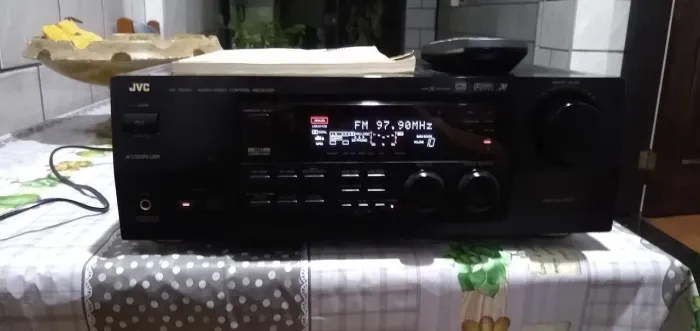 ÁUDIO/VÍDEO CONTROL RECEIVER JVC RX-7000 VBK / ESTADO DE NOVO COM CONTROLE REMOTO E MANUAL