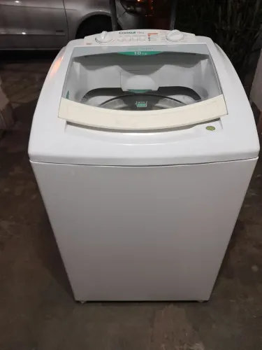 Lavadora de roupas Consul maré 10kg bem novinha.