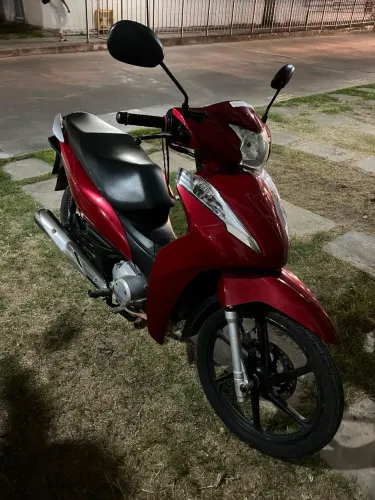 HONDA BIZ 125 VERMELHA BAIXO KM