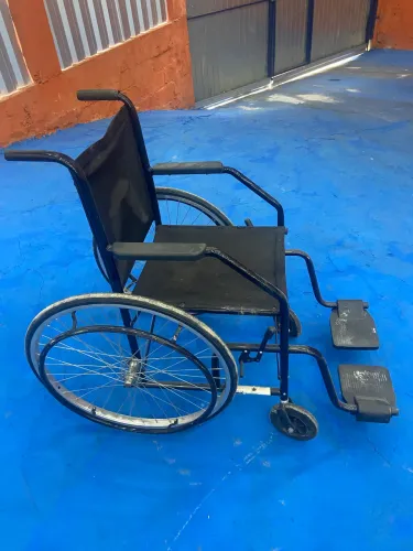 Cadeira de rodas CDS tecnomed semi obeso até 100kg