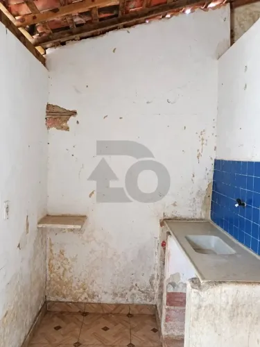 Casa no Bairro Santa Maria com 2 Quartos e Quintal - 72m²