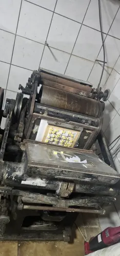 Máquina de corte Boca de Sapo Funtimod