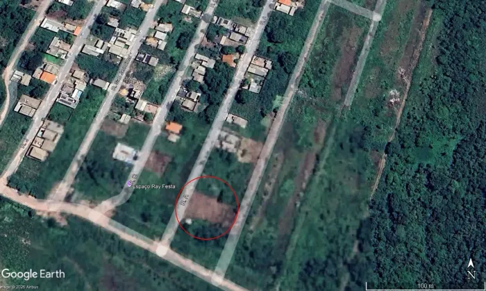 Área com 04 Lotes à Venda  Bairro Pedra 90