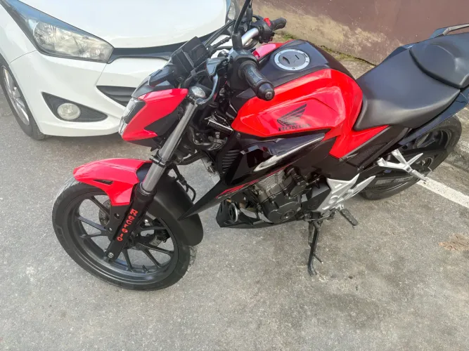 CB300F Flex 2023 único dono
