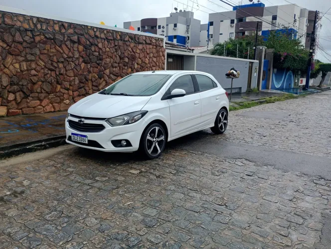 Chevrolet Onix Hatch LTZ 1.4 8V Flex Mec. 4P 2018