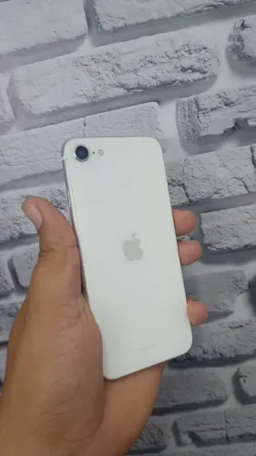 IPHONE SE / 64GB