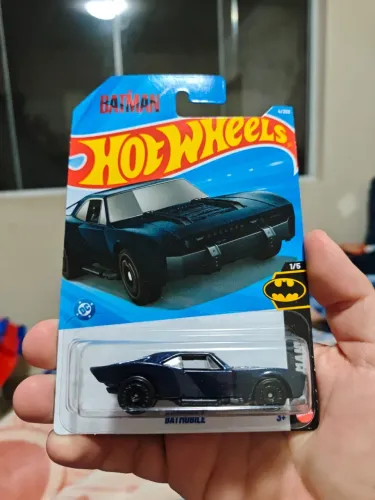 Carrinho Hot Wheels Batmobile