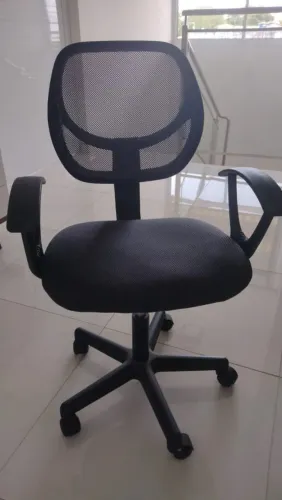 Cadeira giratória. Em bom estado