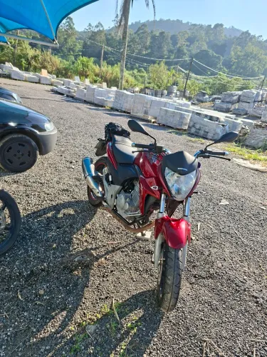 Cb300r muito nova