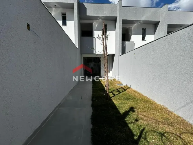 Casa em Rua Professora Vicentina Barreto - Planalto - Belo Horizonte/MG