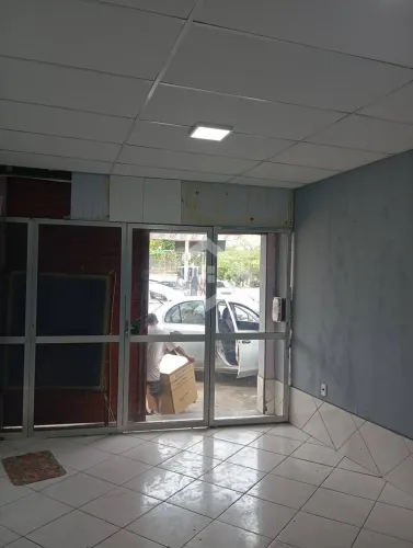 Alugo Loja comercial centro da.pedra de guaratiba
