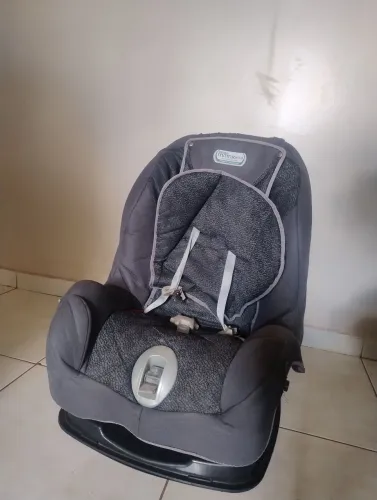 Cadeirinha infantil para carro