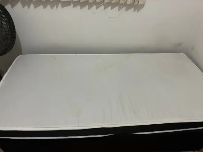 Cama solteiro com baú 