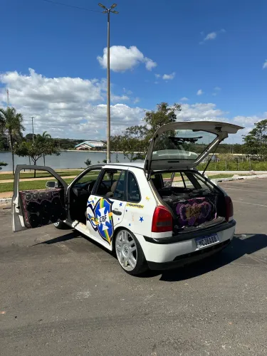 Volkswagen Gol Geração III Power 1.6 MI Total Flex Mec. 4P 2003