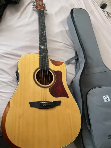Violão strimberg com efeitos