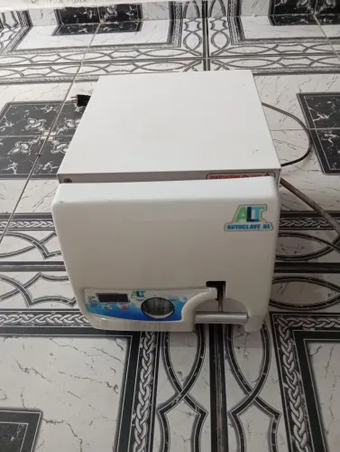 AUTO CLAVE E UM ULTRA DERM