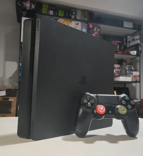 Sony PS4 Slim 500GB, 1 controle original, em perfeito estado, parcelo no cartão!