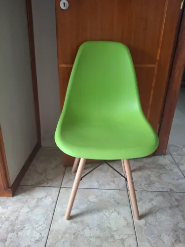 CADEIRA EAMES EIFFEL