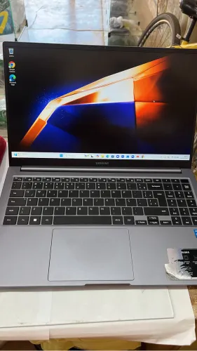 Notebook book 4 i3 256g