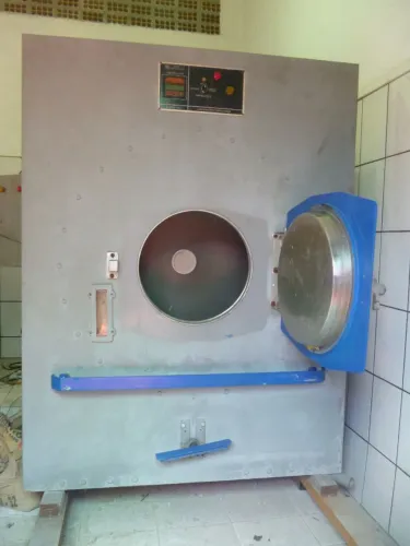 Lavadora de roupas industrial