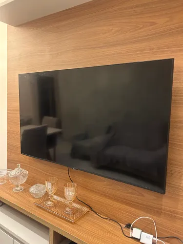 Samsung Smart TV 50 Crystal UHD 4K UN50TU8000GXZD - Com defeito. Para Peças ou Reparo