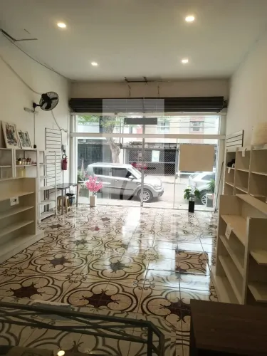 Loja comercial para alugar na Nova Piraju - São Paulo-SP.