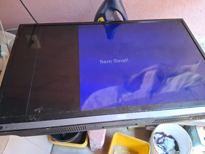 Duas TV (retirada de peças)