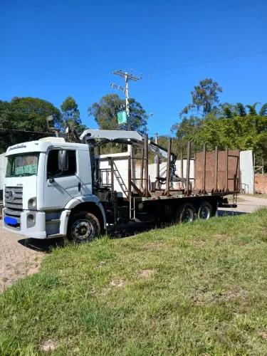 VW Constelation 24250
