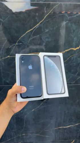 iPhone XR 