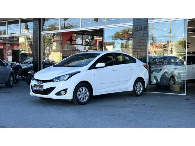 Hyundai HB20S Comfort Plus 1.0 Flex 12V Mec. 2015