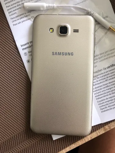 Celular Samsung Galaxy Neo Dourado
