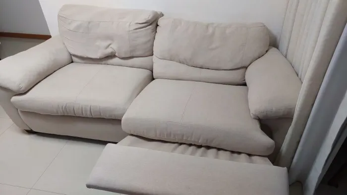 Sofá reclinável elétrico