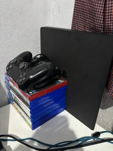 PlayStation 4 1TB
