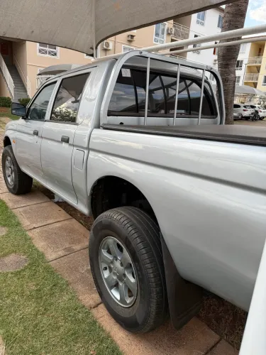 Mitsubishi L200 GL 2.5 4X4 CD Diesel 2009