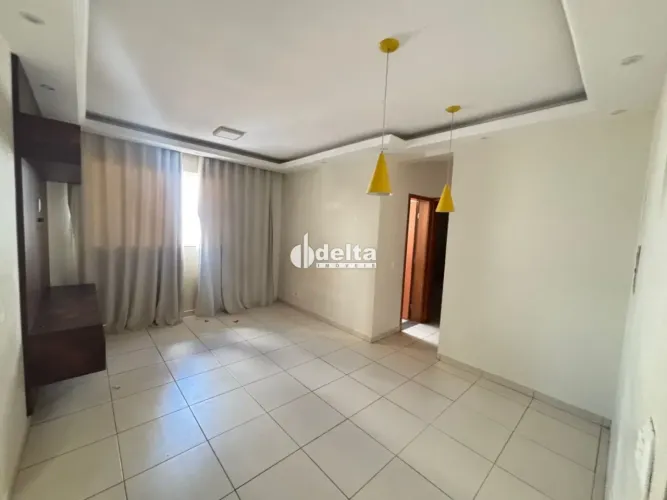 Apartamento com 2 quarto sendo 1 suíte disponível para venda no bairro Alto Umuarama em Ub
