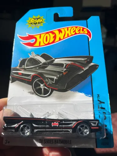 Hot Wheels Batmovel TV Series Escala 1/64
