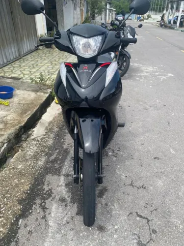 Por que comprei outra moto aí estou vendo 