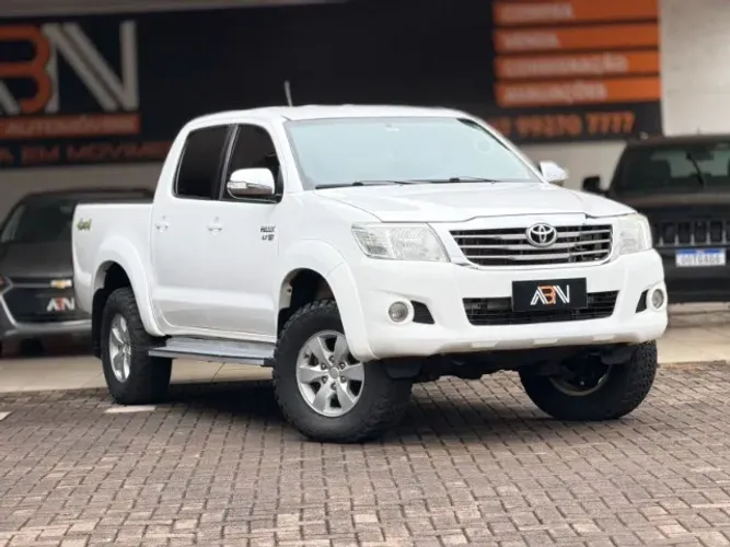 Toyota Hilux CD SRV 4X4 2.7 Flex 16V Aut. 2013