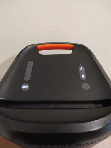 Vendo uma JBL