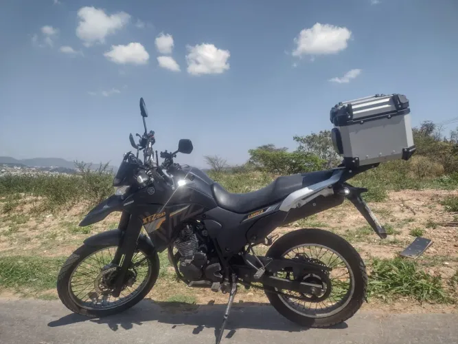VENDE-SE YAMAHA XTZ 250 LANDER